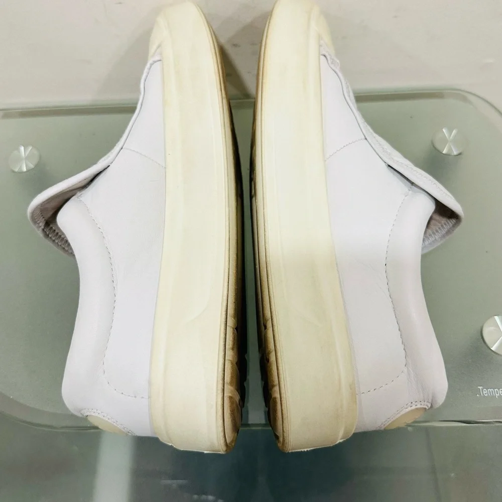 Ecco Women’s White Slip One Sneakers‎ Size 39/ US 8,5 Soft